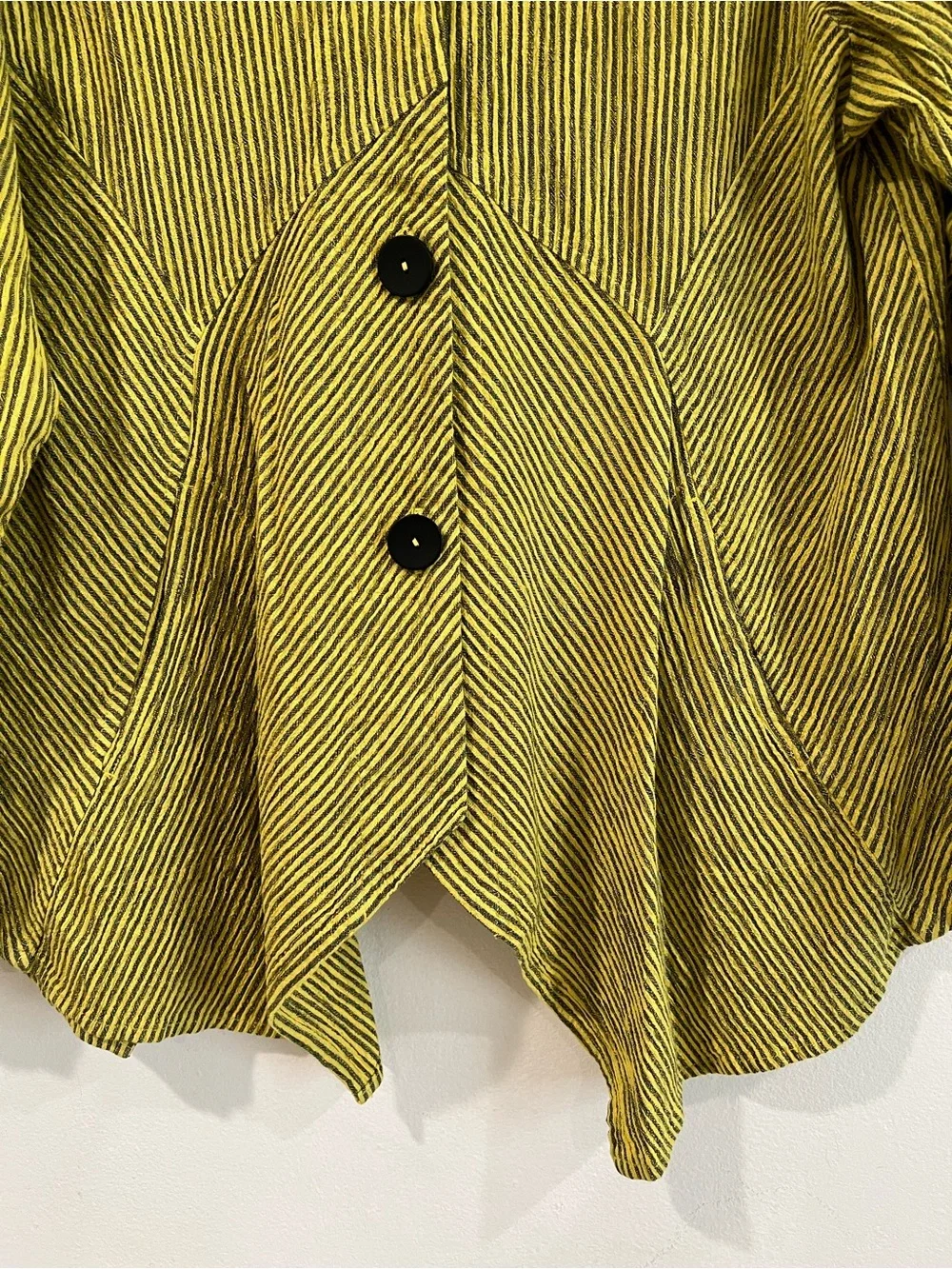 MILLI VALLEY Striped Point-Hem Button Front Jacket in Olive Yellow L